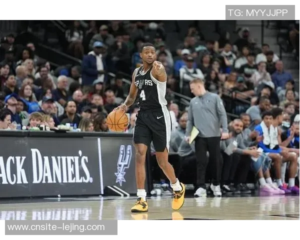 米奇约翰逊谈火箭队的竞争精神与48分钟的考验让我倍感自豪