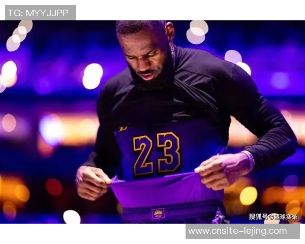 詹姆斯重返球队提升进攻实力海斯称这是对对手的又一巨大挑战 詹姆斯重返球队提升进攻实力海斯称这是对对手的又一巨大挑战